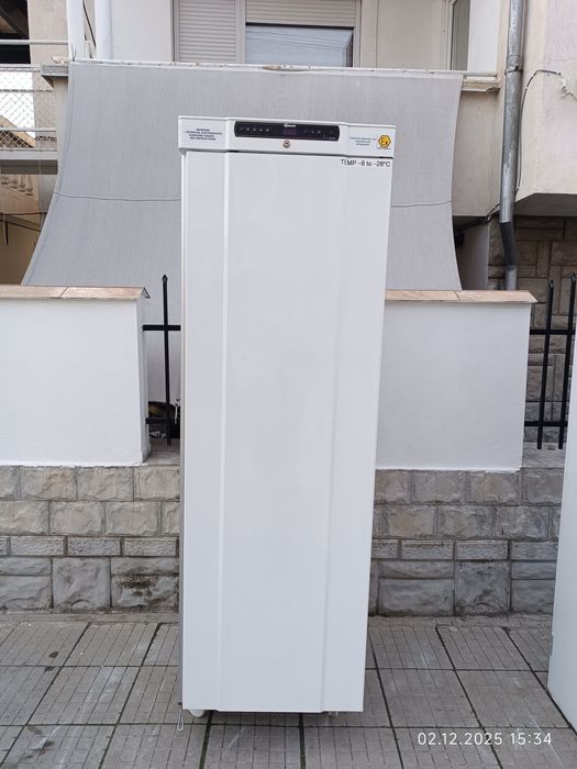 0 професионален фризер Gram