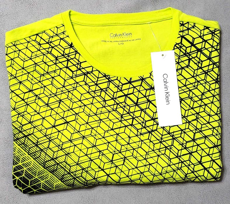 Нови оригинални фланелки CALVIN KLEIN - 100%  памук - L