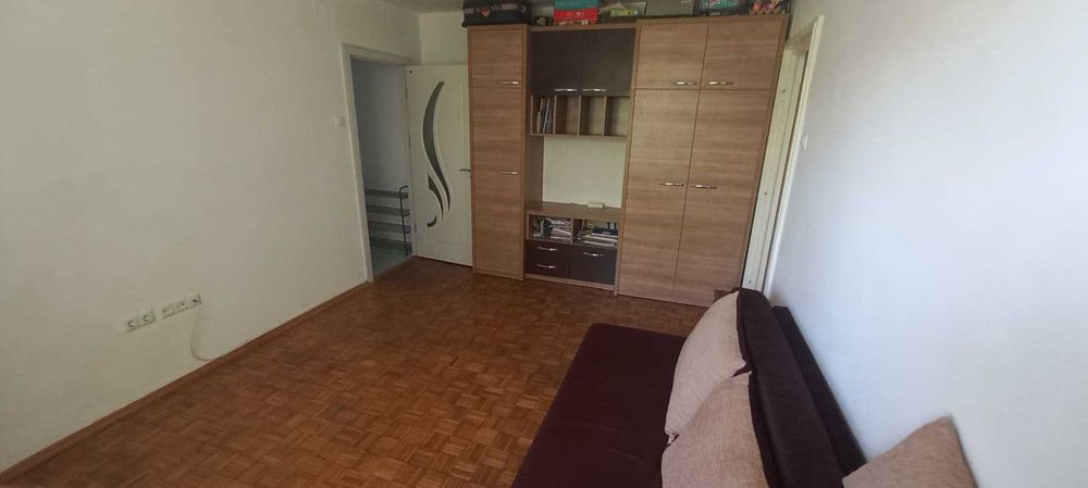 Apartament cu 2 camere de vanzare in zona Decebal