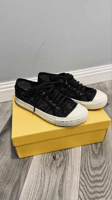 Продам кроссовки/кеды