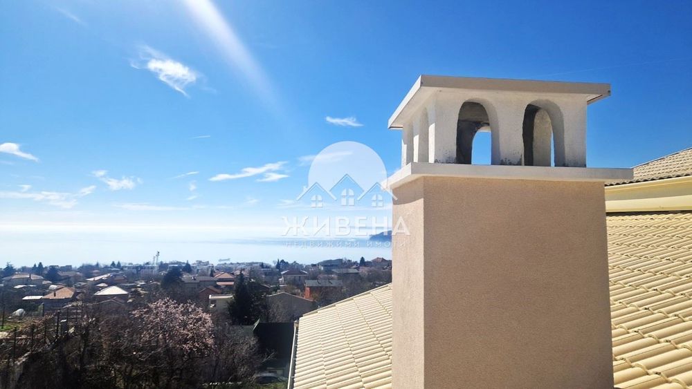 Продава се Къща в Варна, м-т Акчелар - 430 кв.м за 1745 €/кв.м - Снимка #2