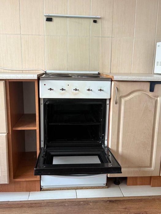 Электричкская плита