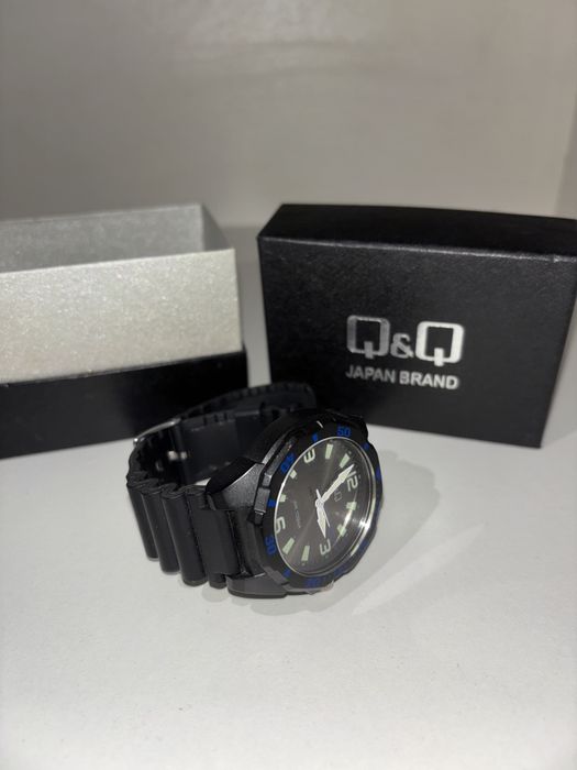 Ceas barbati Q&Q rezistent la apa