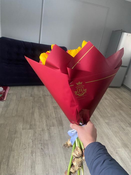 Тюлпан с букетом  500тг