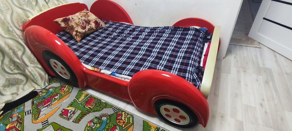 Продам детскую  кровать