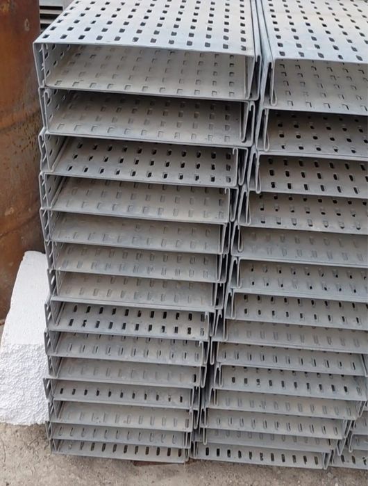 Кабельно листавой перфорированный лоток