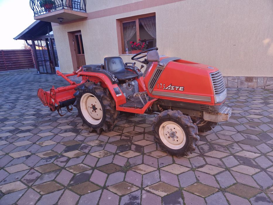 Tractor Kubota Aste