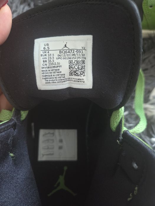 Маратонки   Air Jordan  N 37,5 НОВИ