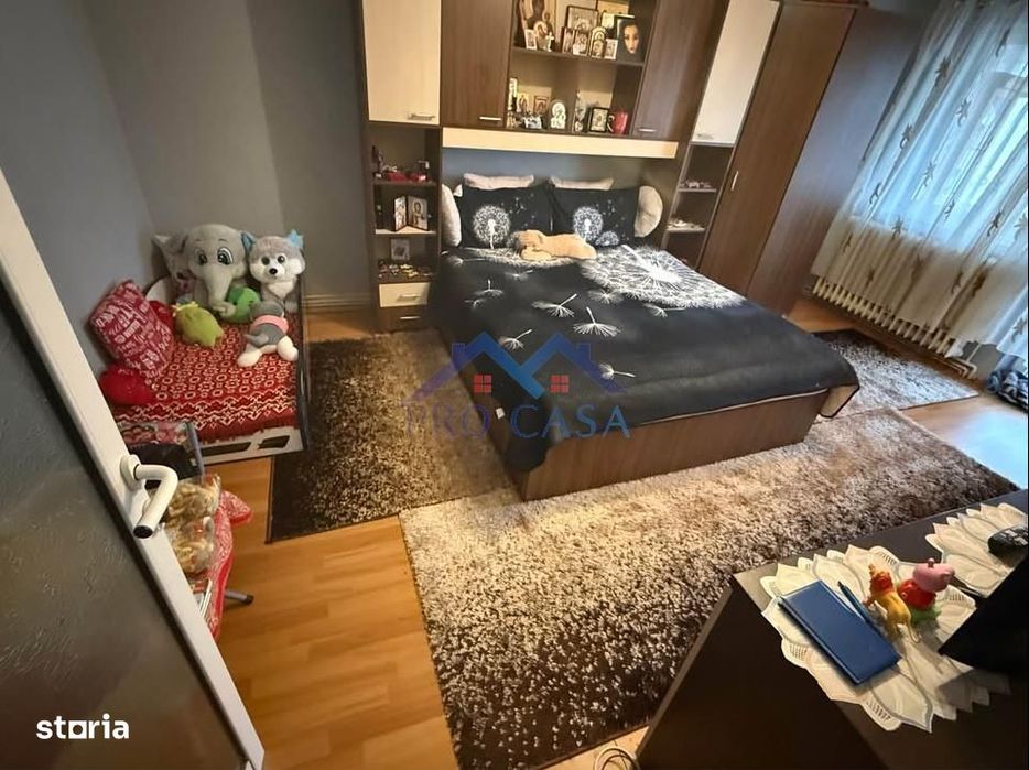 Apartament 4 camere, decomandat, Cetate, Mercur, 2 bai, pivnita — fotografia 3