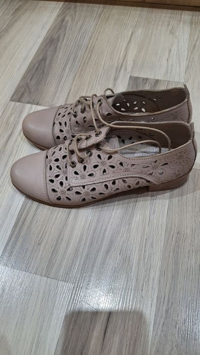 Дамски обувки естествена кожа