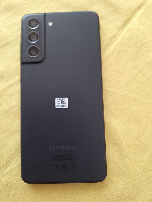 Telefon Samsung Galaxy model  S21 FE