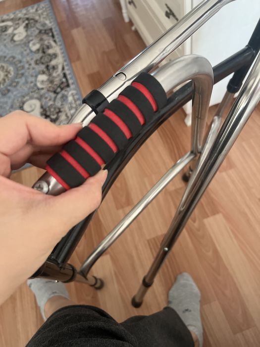 Ходунки шагающие.