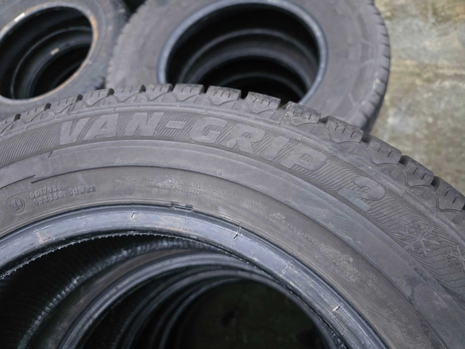 4бр Зимни гуми за бус 215 65 16 С - Semperit