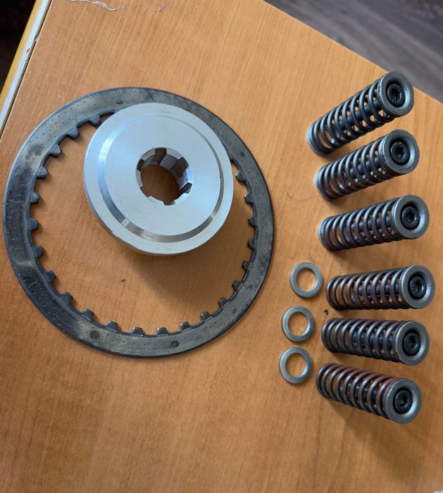 GSXR 1000 K5/6; K7/8 съединител