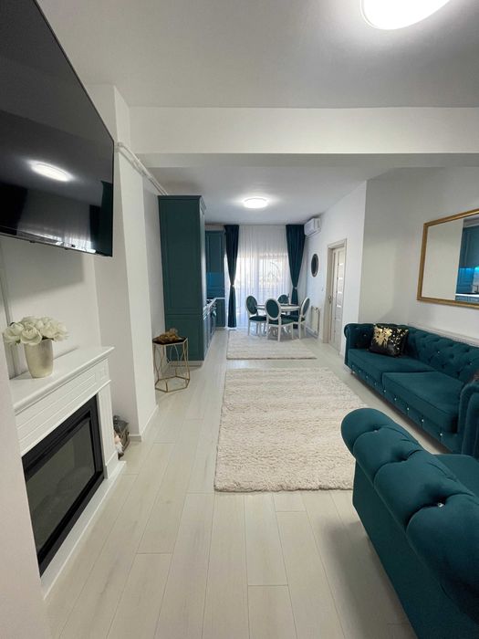 Vand apartament cu 2 camere ultrafinisat