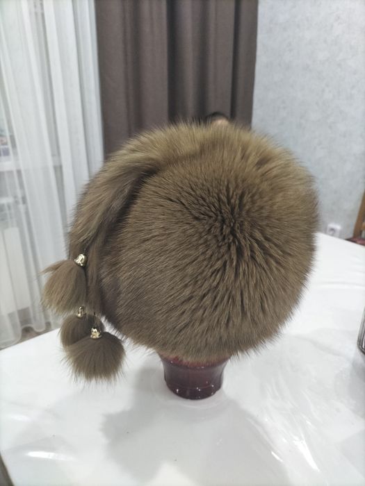 Продам шапку женскую