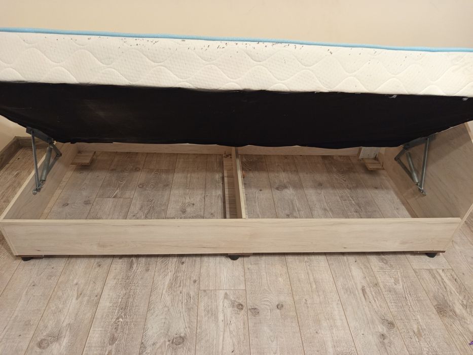 Pat cu saltea 1 persoană