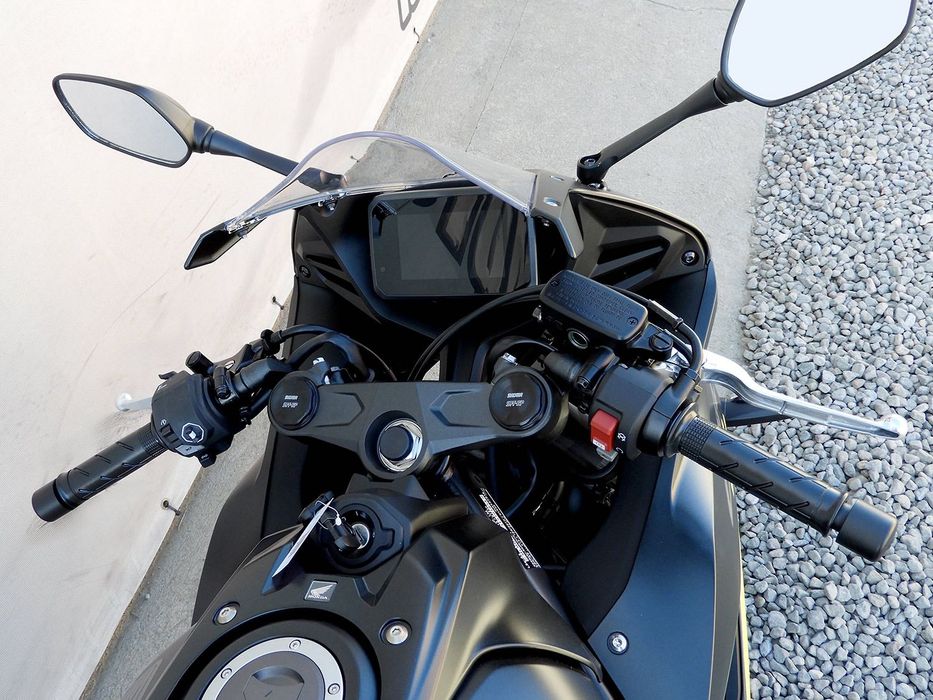Motocicleta Honda CBR650R ABS E-Clutch 2026 | Rate | Leasing