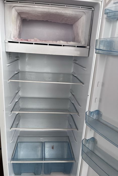 продам холодильник