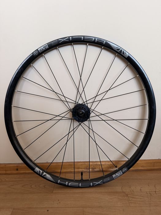 Велосипедное колесо переднее 27,5