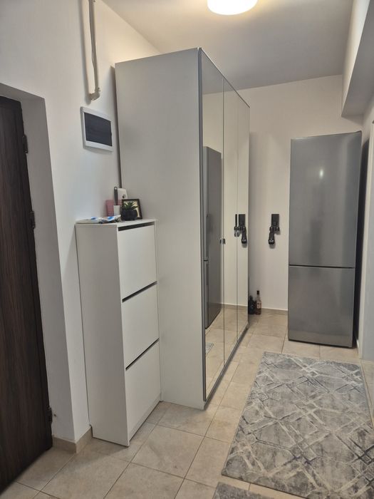 Inchiriez apartament doua camere, 6 minute metrou Dimitrie Leonida