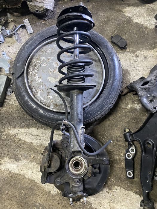 Стойки Тойота Калдина