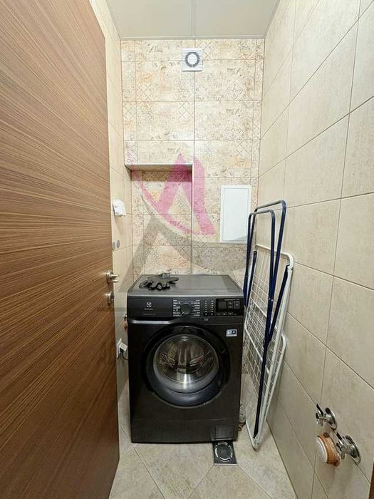 Дава се под наем Тристаен апартамент в Варна, ВИНС - 80 кв.м за 716 € - Снимка #3