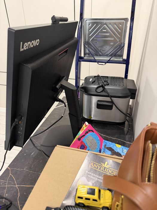 Lenovo ThinkCentre M920z моноблок 23 диагональный