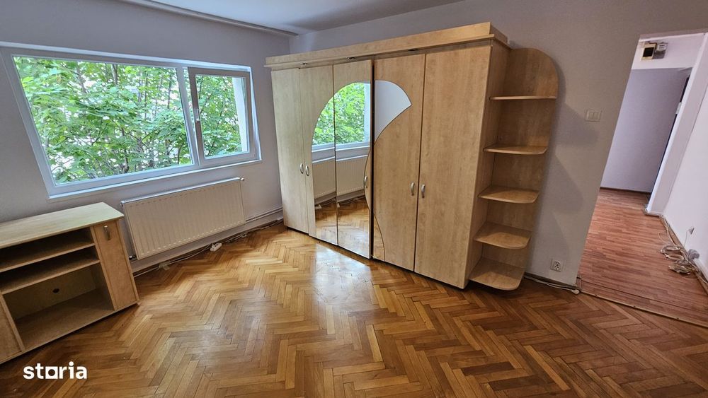 Apartament cu 3 camere semicentral, zona garii, et 3