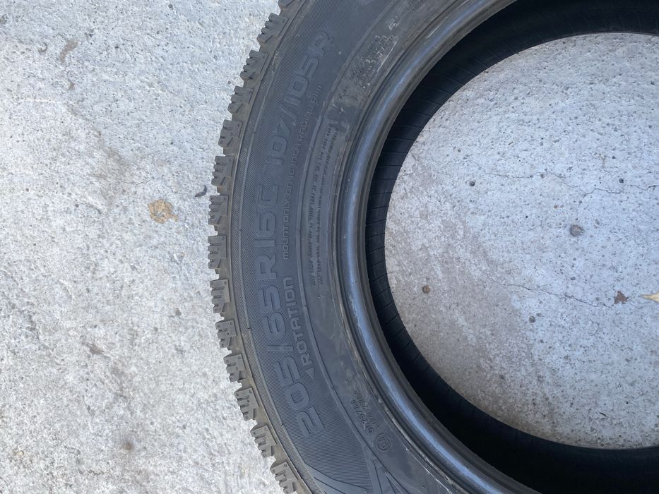 НОВИ 205/65/16 за Бус Nokian 4бр