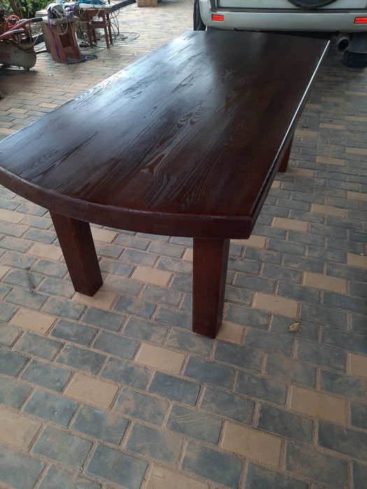 Продам новый стол