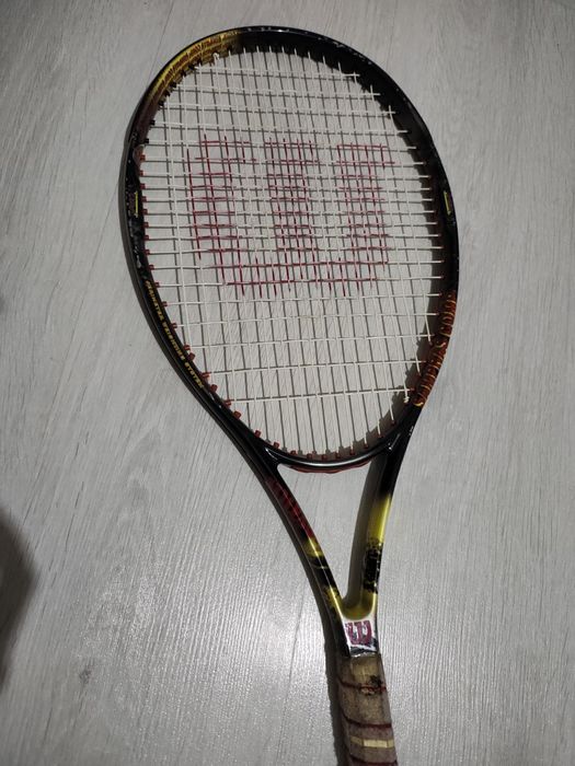 Vând racheta tenis Wilson