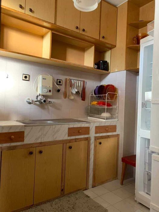 Продава се Тристаен апартамент в Велико Търново, Център - 150 кв.м за 3 €/кв.м - Снимка #3