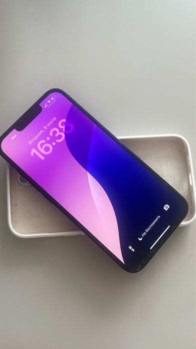 Айфон 13 на 128 гигобайт