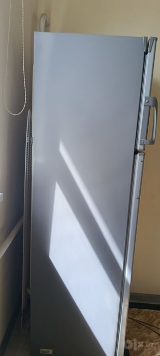 Swizer xolodilnik satiladi boyi 180 sm.