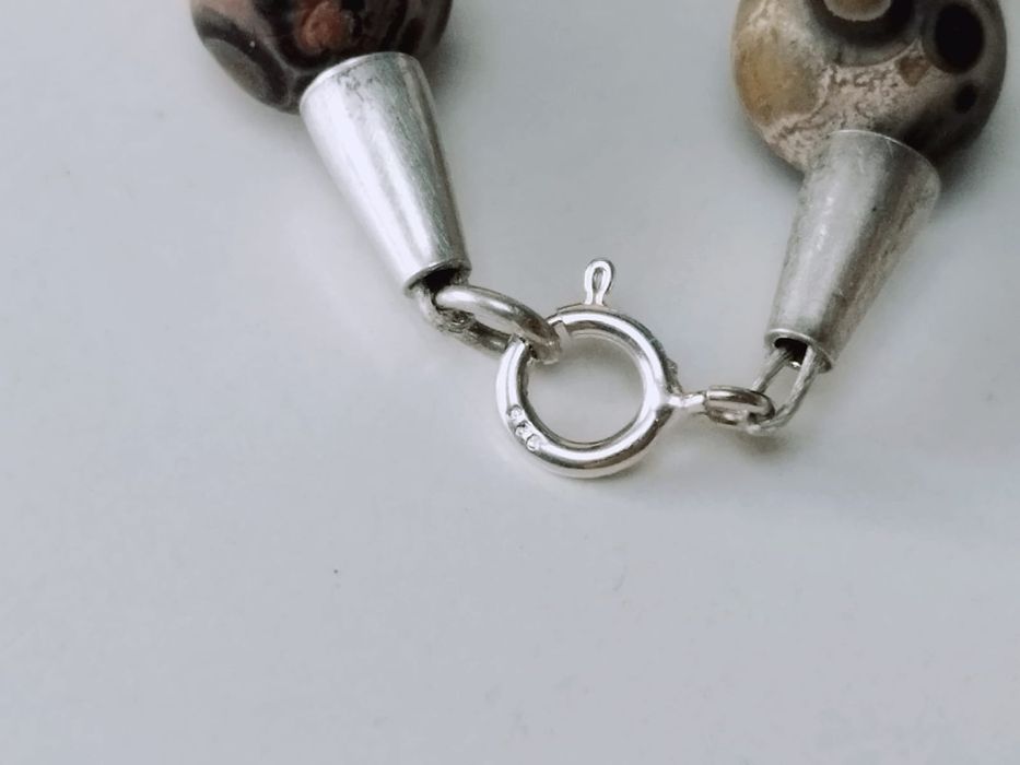 Colier/lant din argint de 925, din pietre de jasp leopard