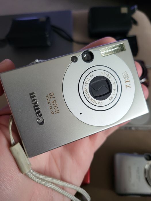 Canon Ixus 70 перфектен