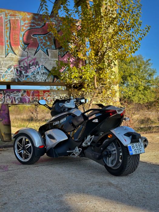 Can-Am Spyder RSS