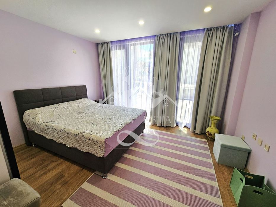 Продава се Тристаен апартамент в Велинград - 250 кв.м за 979 €/кв.м - Снимка #6