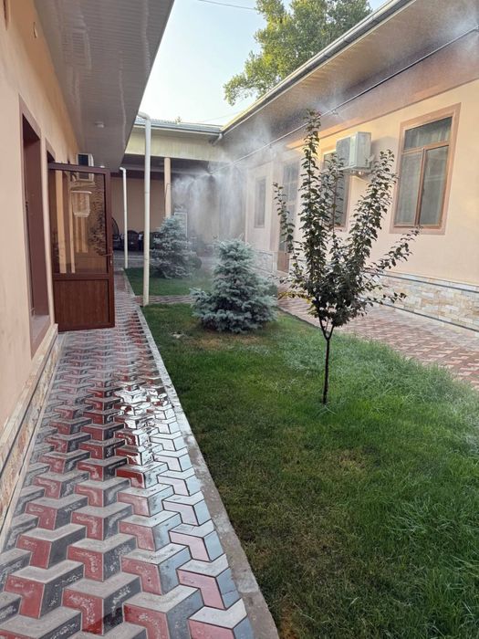 Uy sotiladi xamma sharoitlari bilan