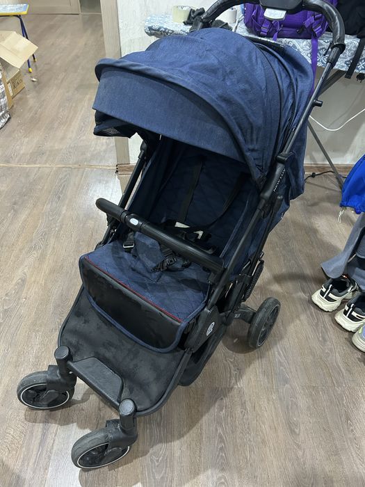 Продам прогулочную коляску