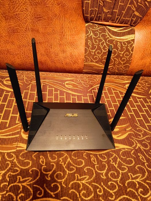 Router ASUS AX 1800 dual band WiFi 6