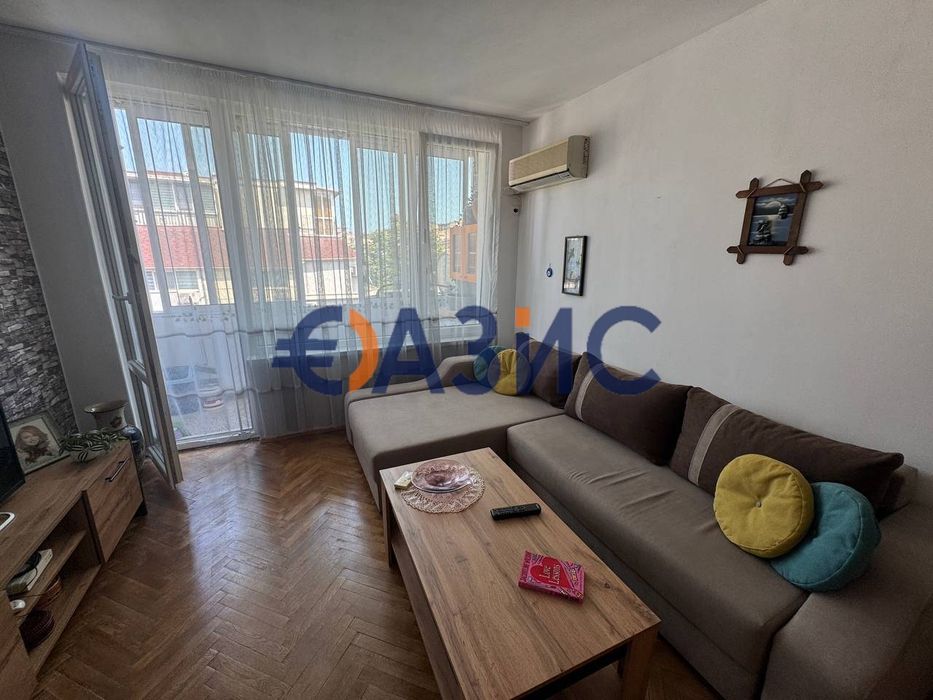 Продава се Тристаен апартамент в Бургас, Център - 50 кв.м за 2900 €/кв.м - Снимка #3