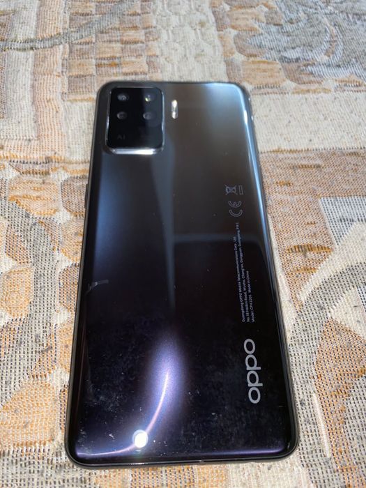 Продам смартфон Oppo Reno5 Lite