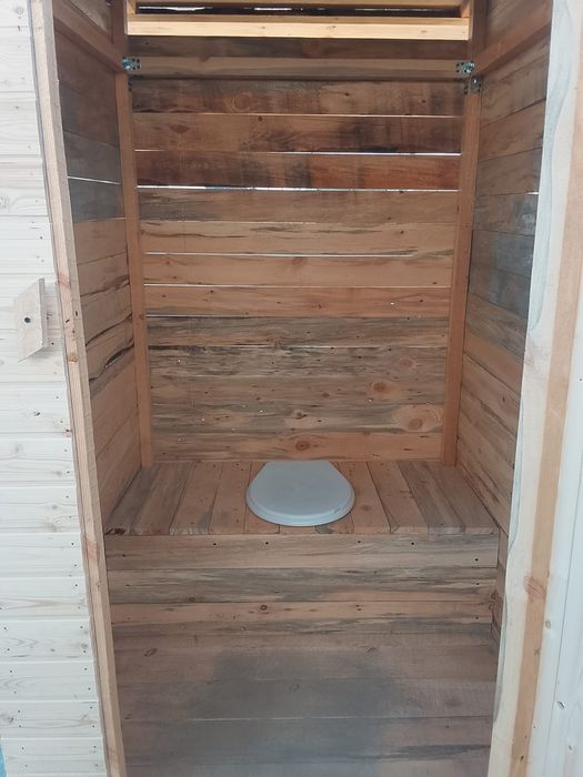 Продам уличный туалет