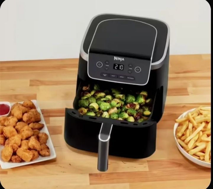 Поодается немецкий Аэрогриль Ninja 6.2 l.