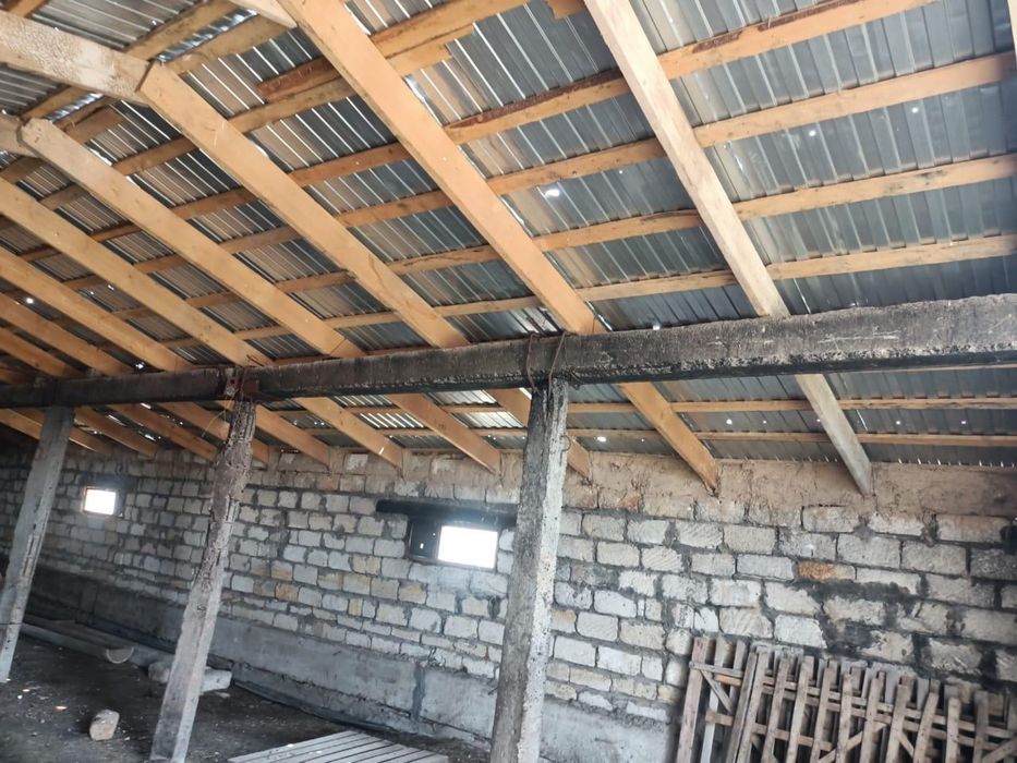 Продам КХ от города 80 км езды. Есть торг