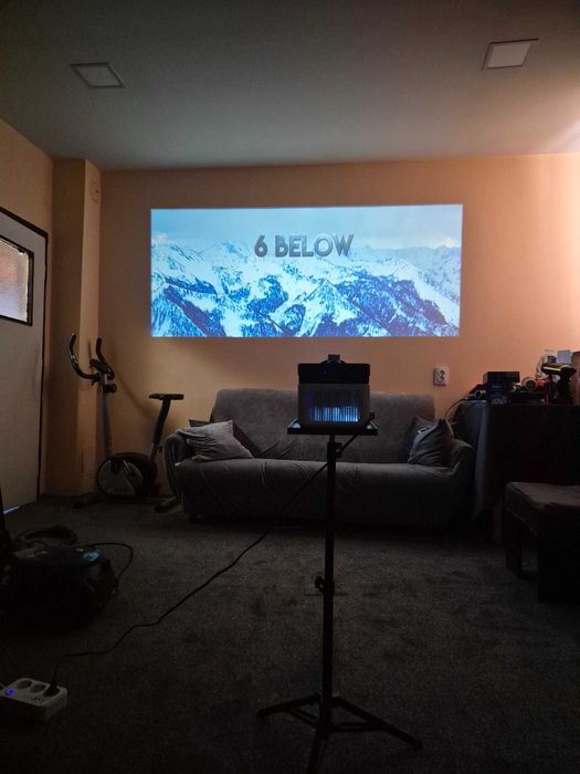 видео проектор с wifi и андройд 11.Супер резулюция ,само за 180 лева.