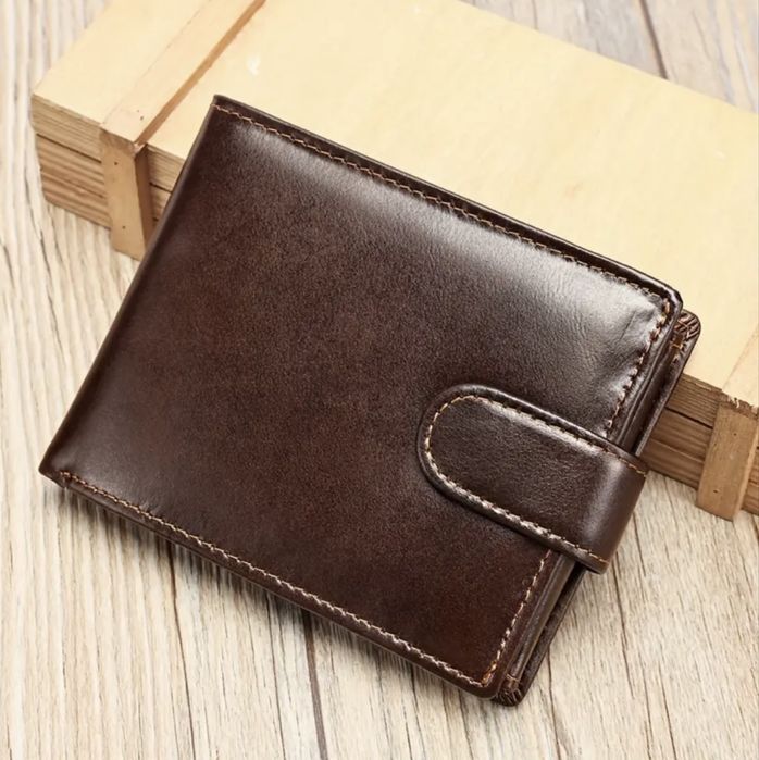 Мъжки кожени портфейли• Маркови, защитени и елегантни в черно и кафяво