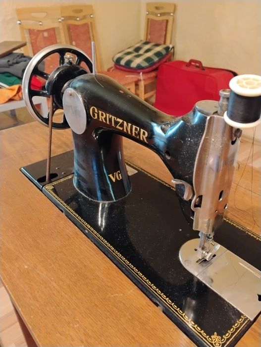Mașina cusut gritzner